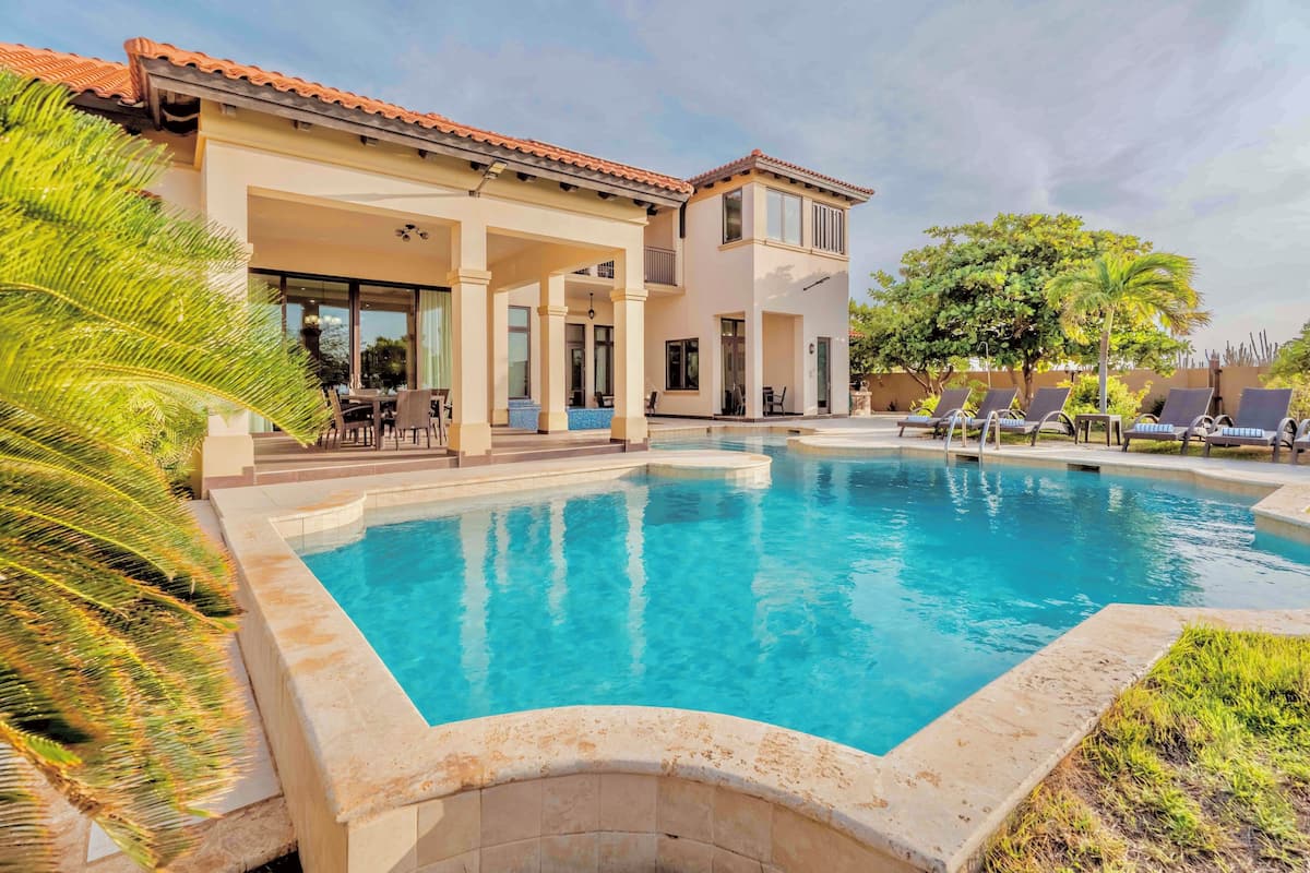 Catalina 27 | Private pool