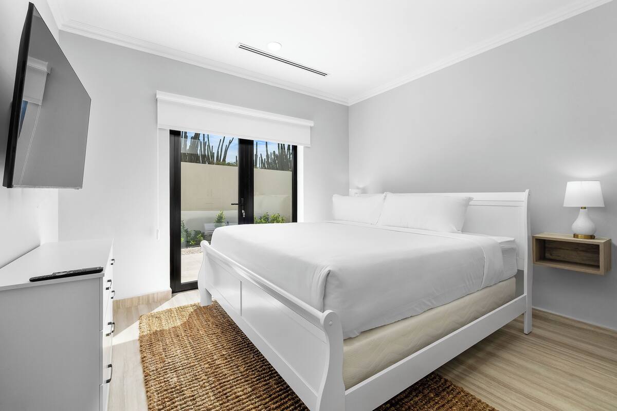 Vila Eksekutif | Brankas, setrika/meja setrika, Wi-Fi gratis, dan seprai linen