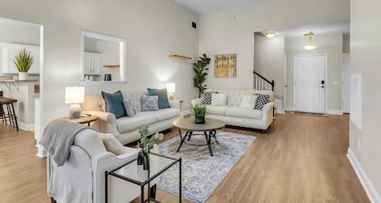 Lowcountry Luxe: Spacious 4BR Oasis in Charleston