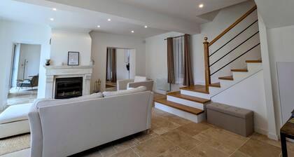 Maison moderne avec piscine sécurisée à La Vernelle