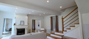 Modern house with secure pool in La Vernelle