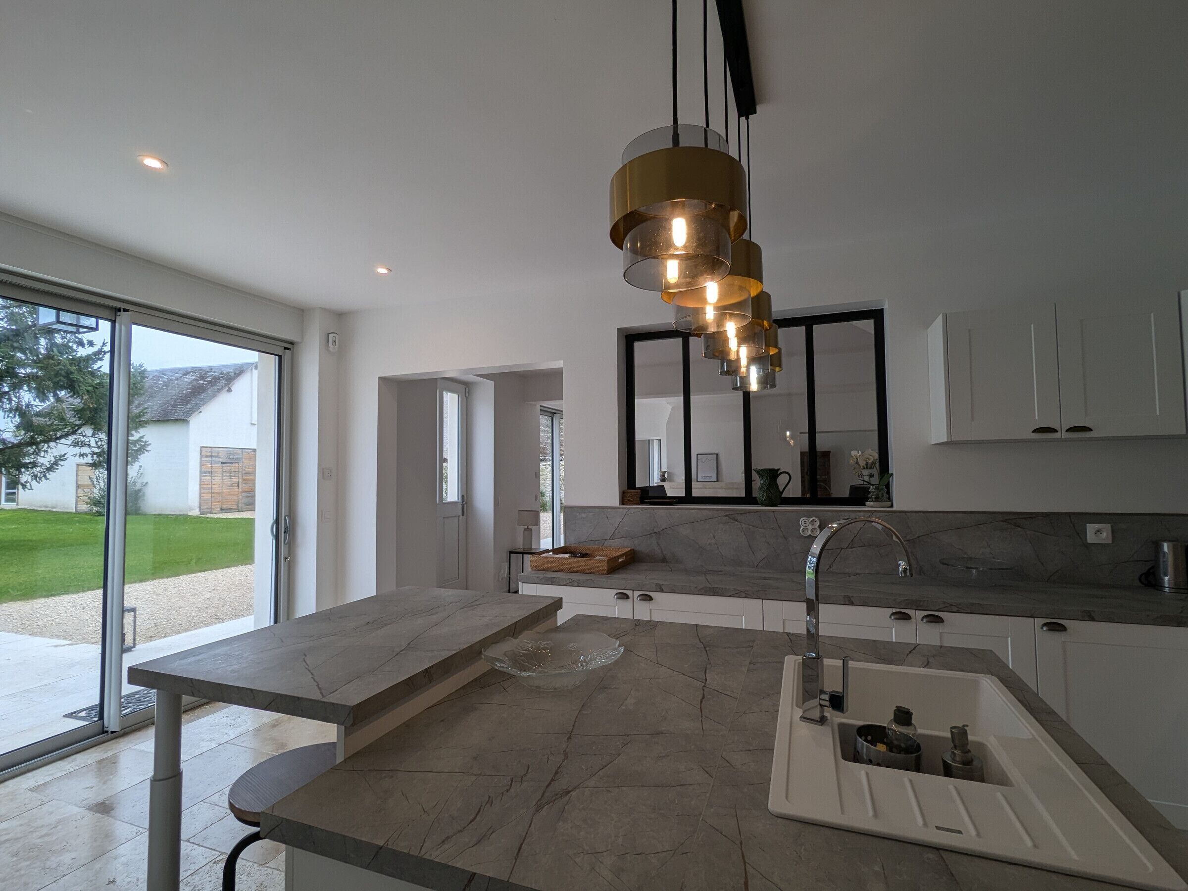 Kühlschrank, Mikrowelle, Geschirrspüler