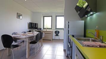 Fridge, microwave, dishwasher