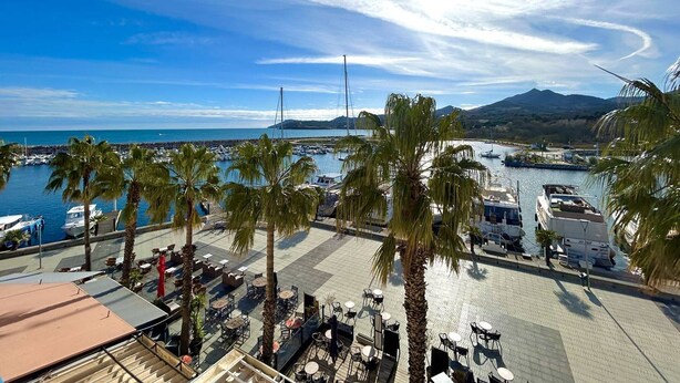 Outdoor dining - T2 Cabin with Air Conditioning in Argelès & Parking (Argelès-sur-Mer)