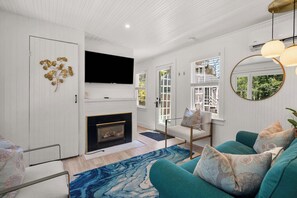 TV, fireplace, offices