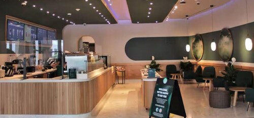 Modern 2Bedroom condo across AC Hotel, Kingston