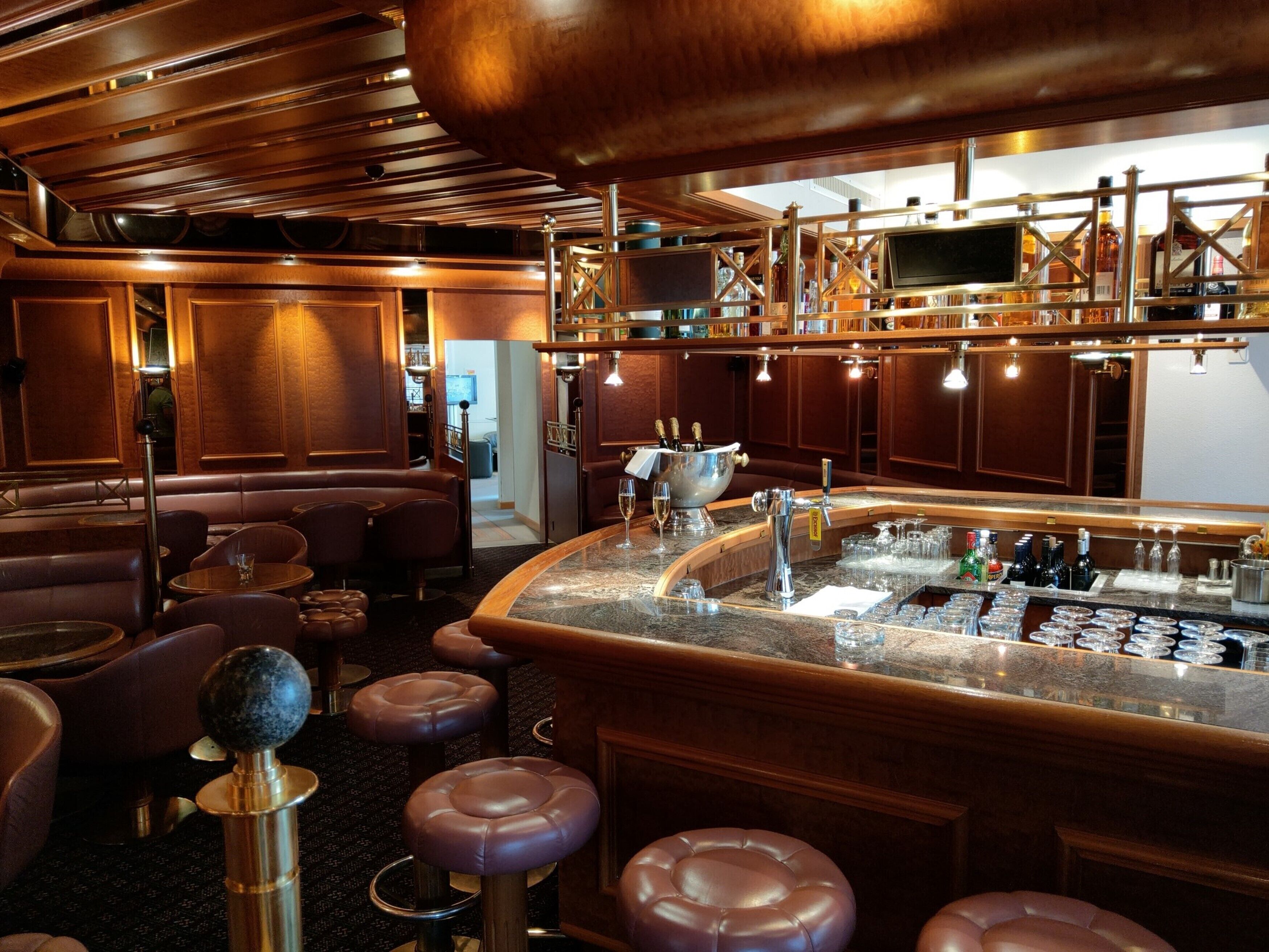 Bar (in der Unterkunft)