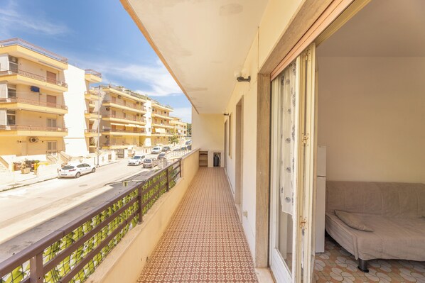 Leilighet, balkong, byutsikt | Balkong