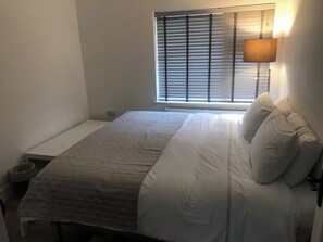 Apartment | 2 bedrooms, iron/ironing board, free WiFi, bed sheets - Kinvara Hideaway - 4 Guests - Near Galway (Kinvara)