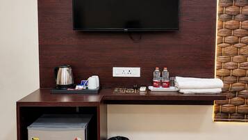 Deluxe Double or Twin Room, Balcony, City View
