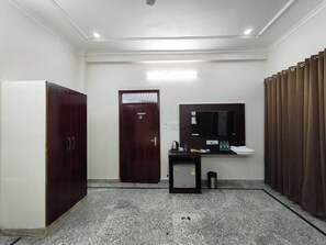 Room - The Manthan Stays (Vrindavan)
