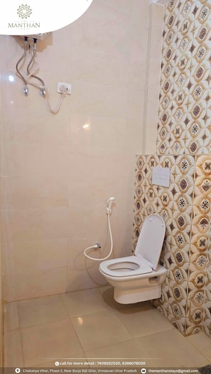 Superior-Doppel- oder -Zweibettzimmer, Balkon, Stadtblick | Badezimmer