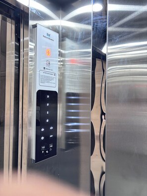 Elevator - The Manthan Stays (Vrindavan)