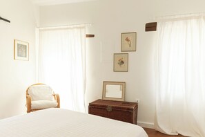 2 多间卧室、熨斗/熨衣板、WiFi、床单
