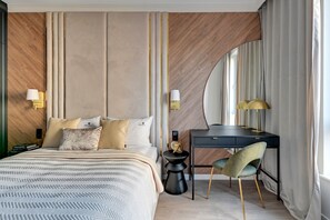 Deluxe Studio Suite