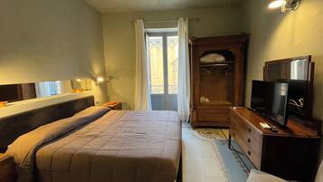 2 camere, culla da viaggio, Wi-Fi gratuito, lenzuola