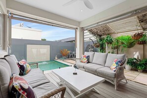 Pool - Parrearra Oasis: Family Home, Pool, Pet-Friendly (Parrearra)