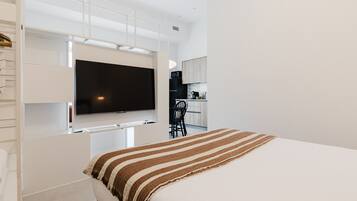 2 slaapkamers, een strijkplank/strijkijzer, gratis wifi, beddengoed