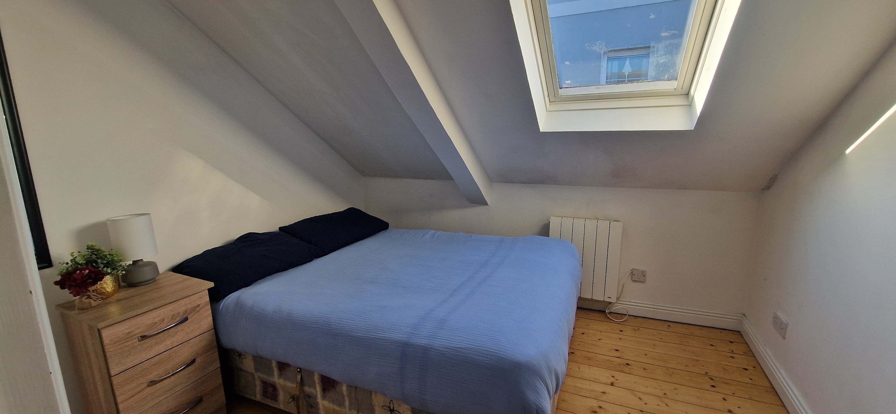 2 chambres, fer et planche à repasser, accès Internet, draps fournis