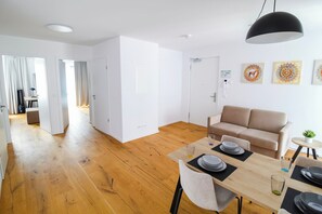 Interior - Beautiful two-room apartment on the 4th floor with lots of space (Berlin)
