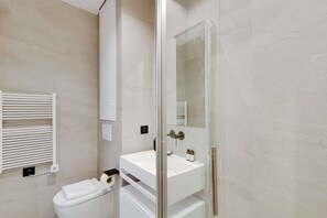 Unclassified image, 5 of 12, button