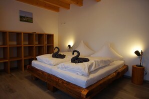 3 Schlafzimmer, Reisekinderbett, WLAN, Bettwäsche