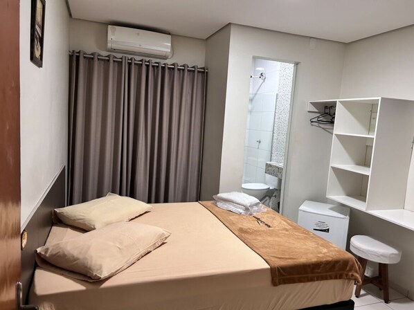 Habitación básica doble de uso individual | Wifi gratis