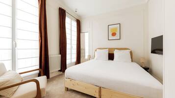 Deluxe penthouse, 3 slaapkamers, uitzicht op stad | 3 slaapkamers, luxe beddengoed, donzen dekbedden