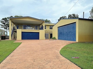 Exterior - The Sandcastle at Burrum Heads (Burrum Heads)
