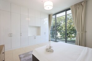 5 chambres, fer et planche à repasser, Wi-Fi gratuit, draps fournis
