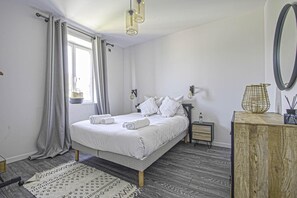 7 soverom, skrivebord, strykejern/-brett og wi-fi