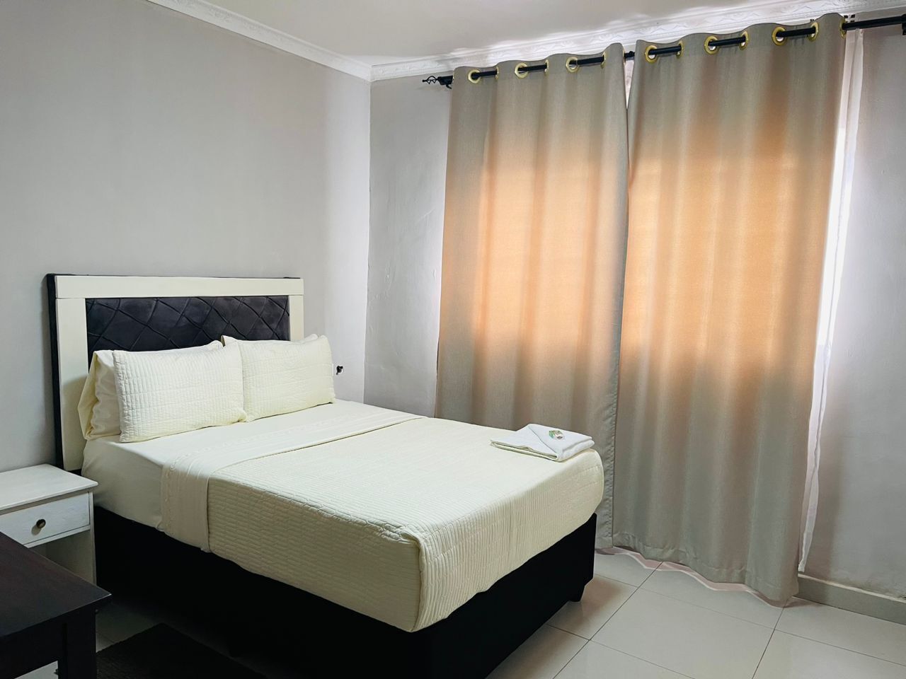 Tabla de planchar con plancha y wifi gratis 