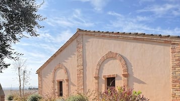 Facciata della struttura