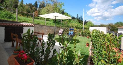 Detached house with garden a few minutes from the abbey of San Galgano