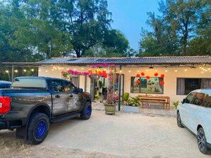 Apartment, 3 Bedrooms, Accessible, Smoking | Property grounds