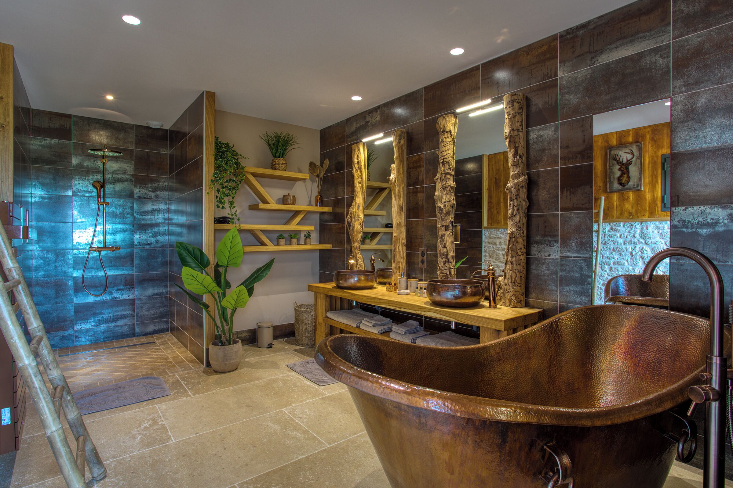 Deluxe cottage, balkon, uitzicht op vallei | Badkamer | Een aparte badkuip en douche, een regendouche, designer toiletartikelen