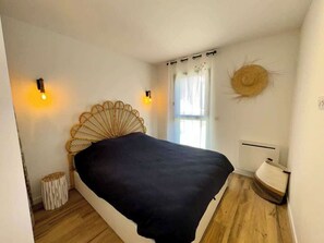 2 bedrooms, iron/ironing board, travel crib, WiFi