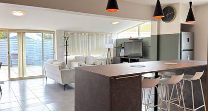 Villa Familiale avec Piscine et Petanque