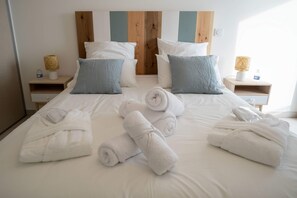 3 habitaciones, tabla de planchar con plancha, cuna de viaje y wifi 