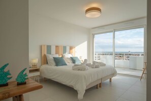 3 bedrooms, iron/ironing board, travel crib, WiFi