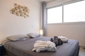 2 bedrooms, iron/ironing board, travel crib, WiFi