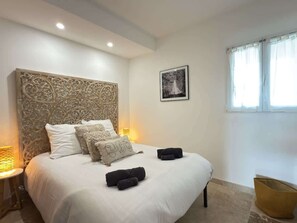 1 chambre, fer et planche à repasser, Wi-Fi, draps fournis