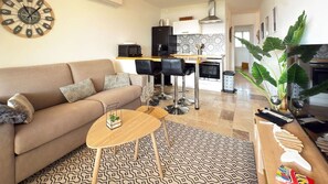 Fernseher, Stereoanlage