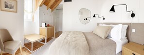 Deluxe Double or Twin Room, Mountain View | 1 bedroom, in-room safe, free WiFi