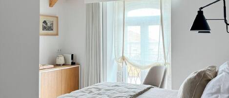 Dobbelt- eller tomannsrom – design | Bad | Toalettartikler (inkludert), tøfler, såpe og sjampo