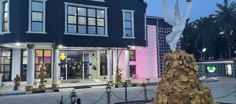 Precious Palm Royal Hotel