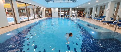 Indoor pool, outdoor pool