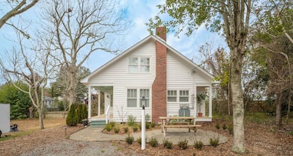 Temple Cottage - Dog Friendly - Walk to downtown