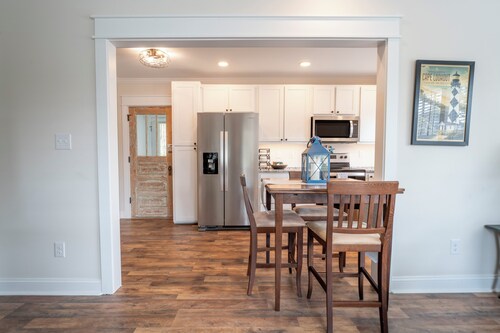 Temple Cottage - Dog Friendly - Walk to downtown