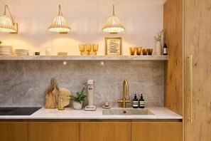 House (4 Bedrooms) | Private kitchen